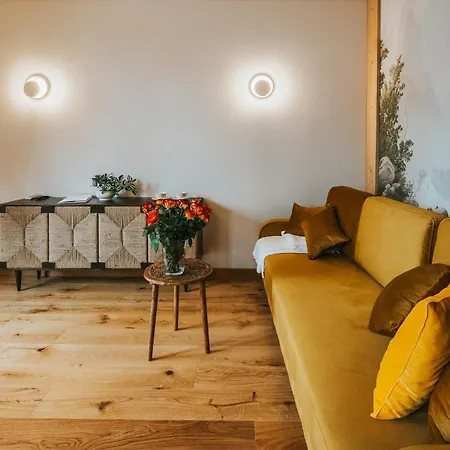 Apartment Stary I